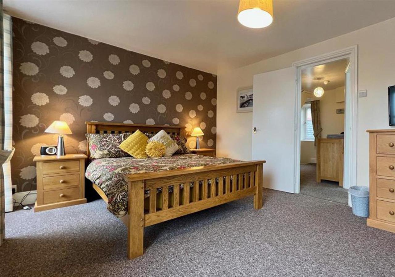 Luxury 4 Bedroom Seaside Apartment - Glan Y Werydd House Бармут Екстериор снимка